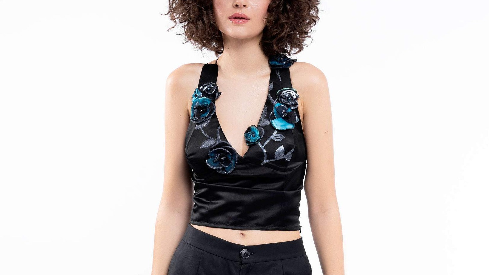  BLOUSE WITH BLUE FLOWERS