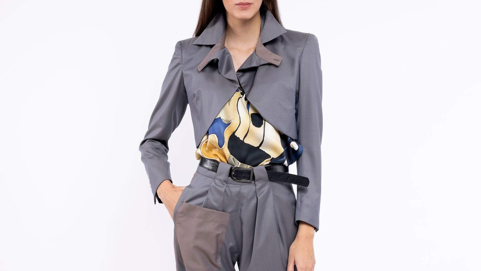 GRAY SUIT